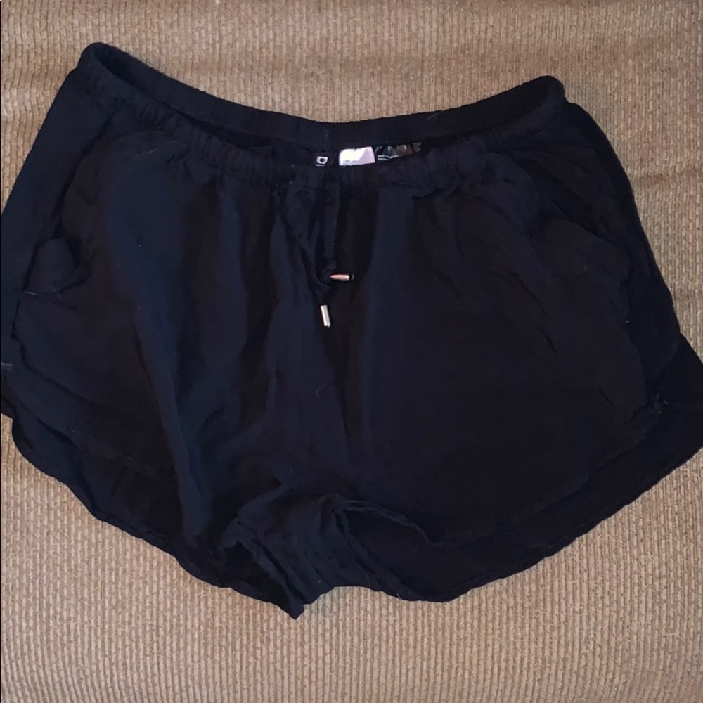 shorts - Picture 2 of 3